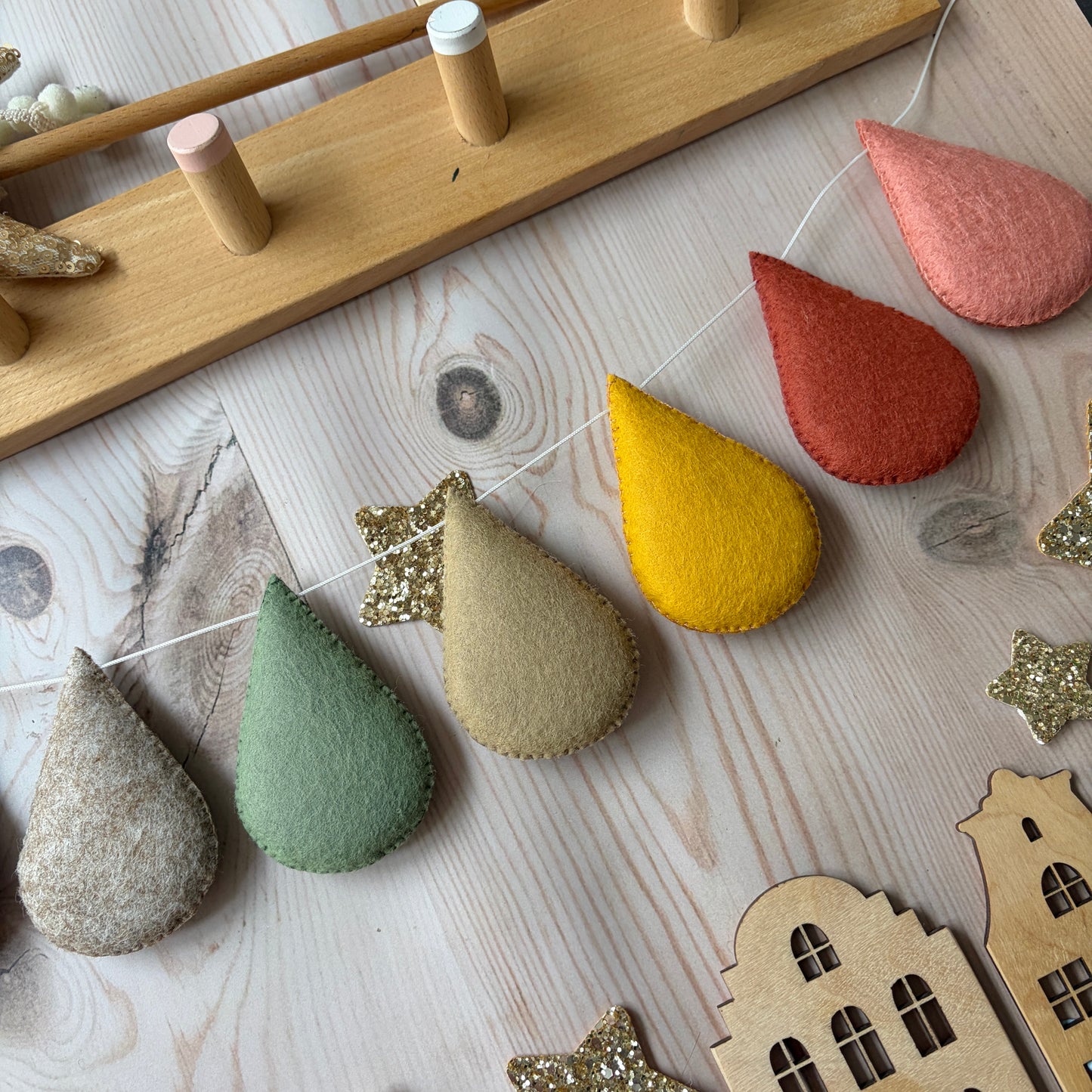 Sample Sale - Muted Naturals Droplet Garland