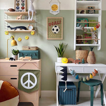 Load image into Gallery viewer, Smiley Face Garland - In your choice of colours