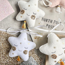 Load image into Gallery viewer, Little Star Decoration