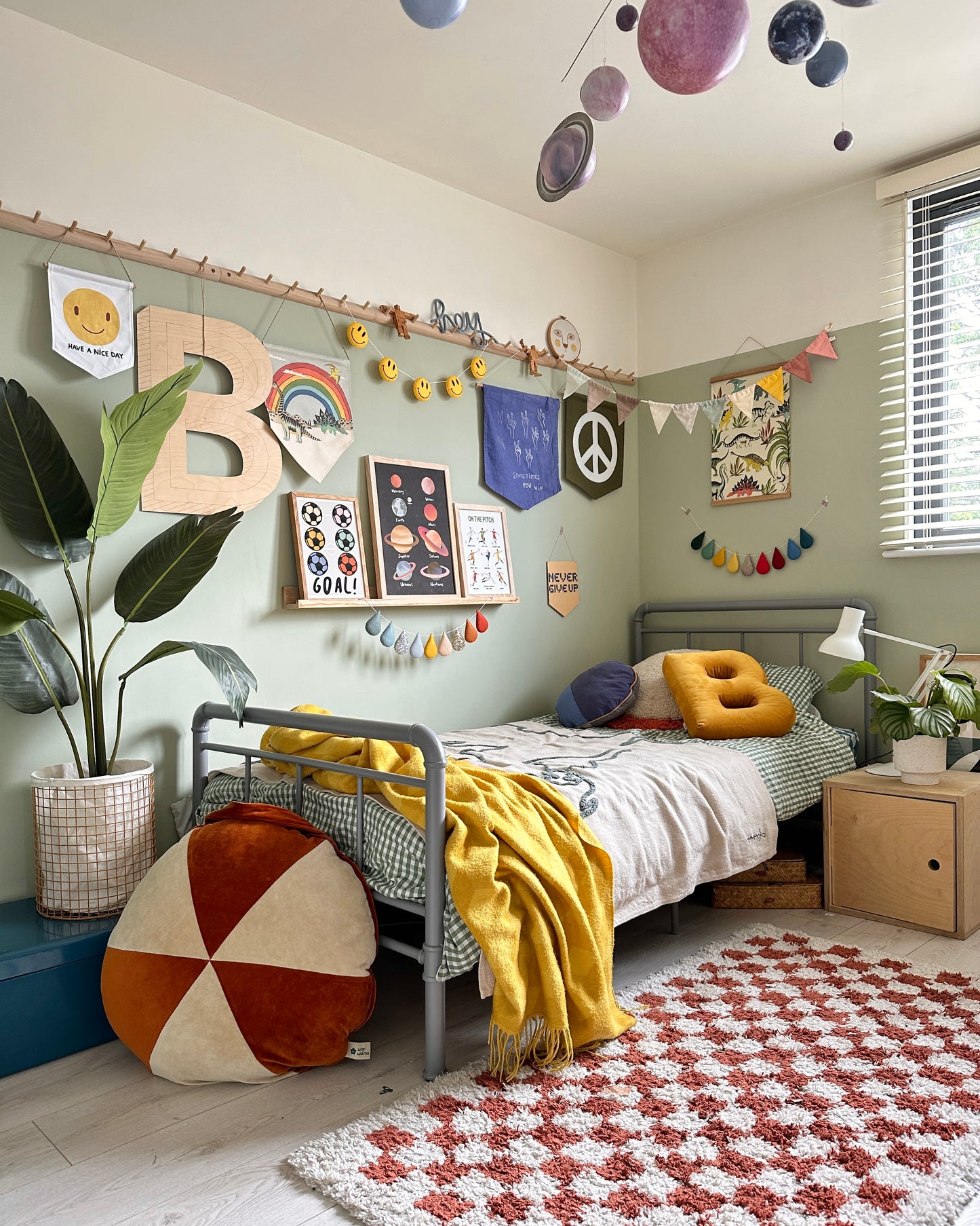 Droplet Garland - Good Vibes