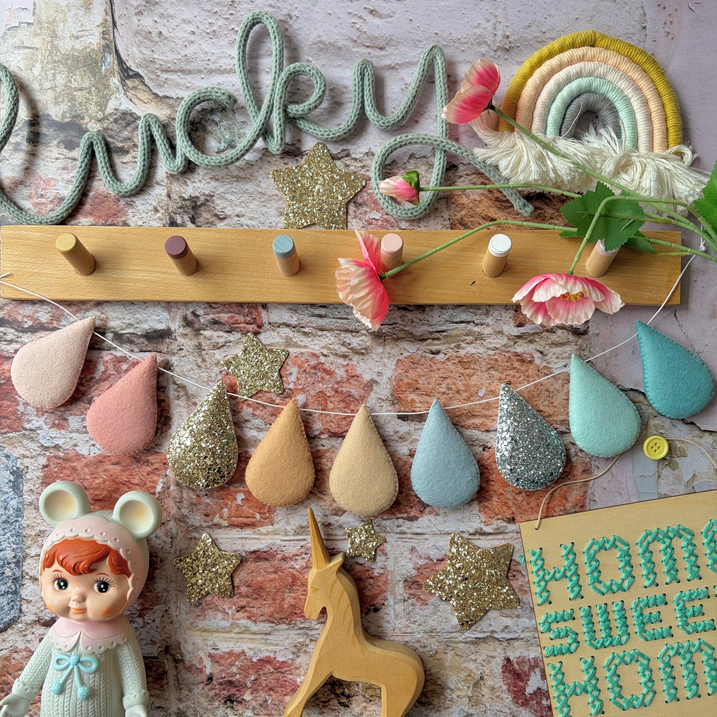 Sample Sale - Softly Springtime Droplet Garland
