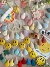 Load image into Gallery viewer, Droplet Garland - Dreamy Pastels