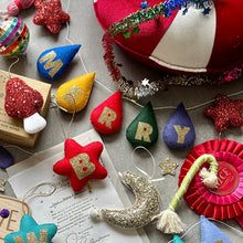 Load image into Gallery viewer, Custom Name/Word Garland with a Star to each end.