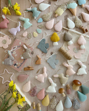 Load image into Gallery viewer, Custom colours Bunny Garland