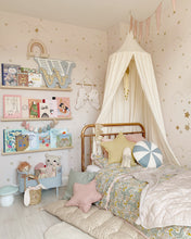 Load image into Gallery viewer, Softly pastels and naturals droplet garland