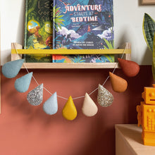 Load image into Gallery viewer, Droplet Garland- Rusty Blues