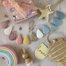 Load image into Gallery viewer, Pastel Ombre garland