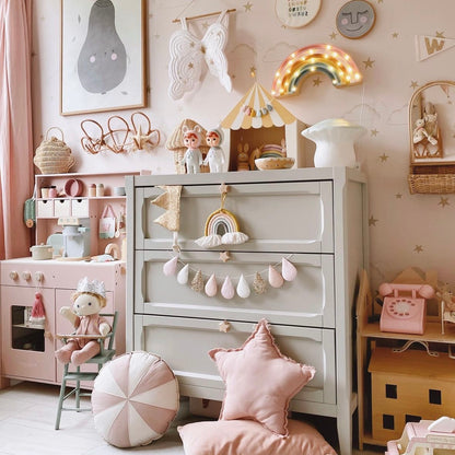 velveteen-babies-garland