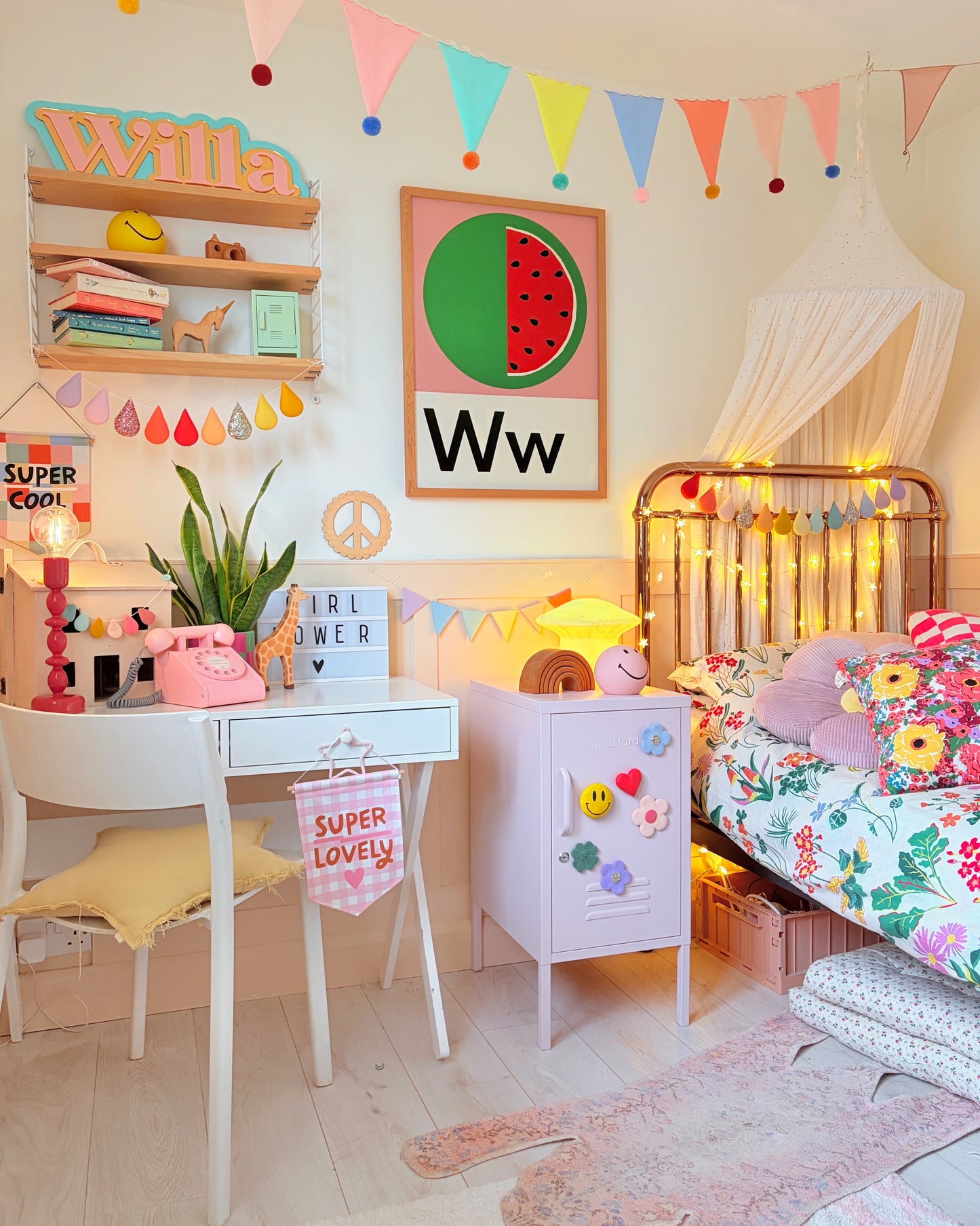 Coral Bloom Droplet Garland