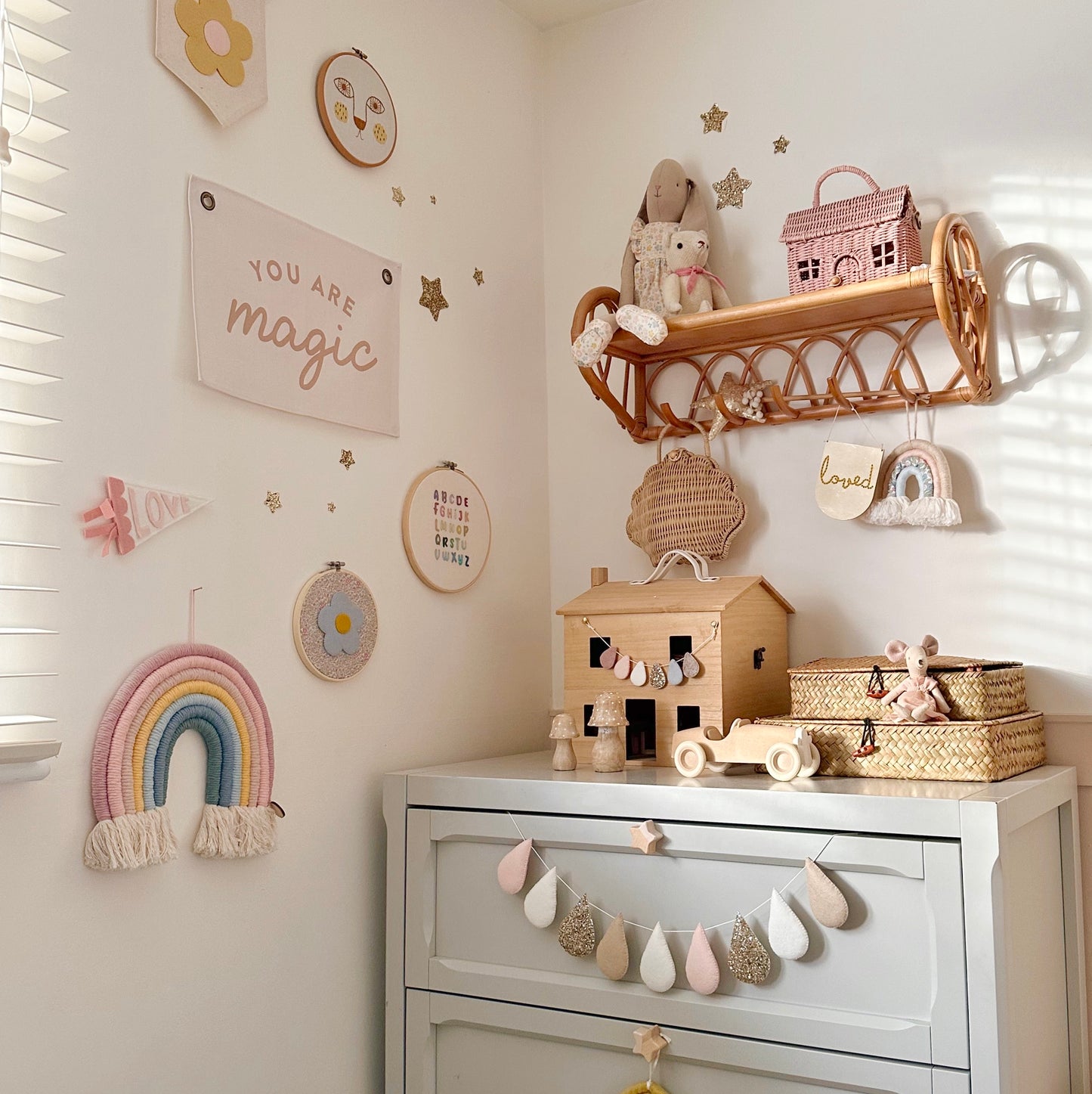 Droplet garland - blush, beige and gold