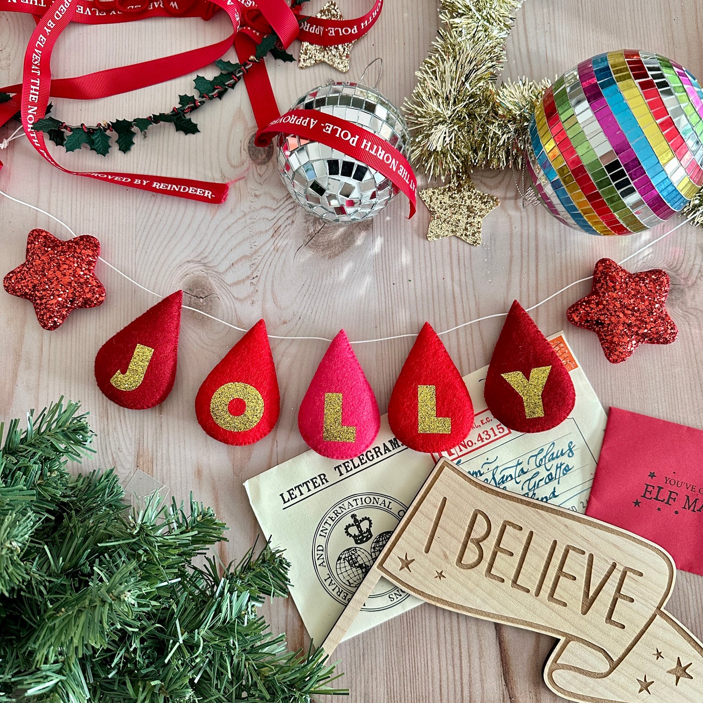 Custom Name/Word Garland with a Star to each end.