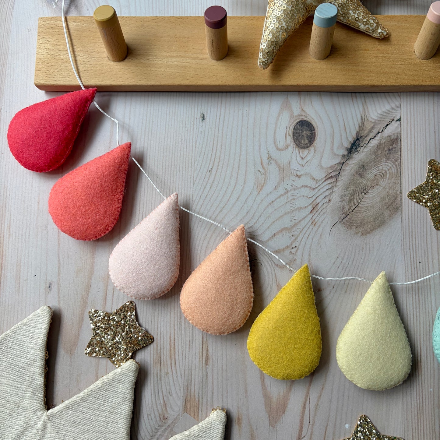 Sample Sale - Bright Pastels Droplet Garland