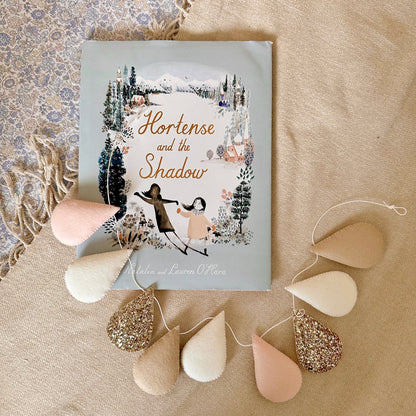 Droplet garland - blush, beige and gold