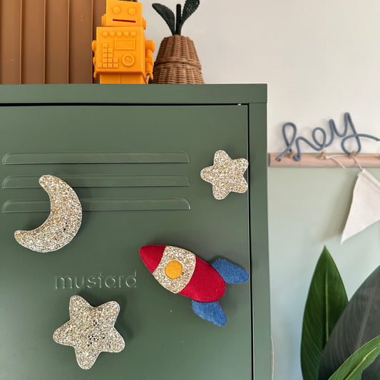 Rocket, Moon and Star Magnets (in your choice of colours)