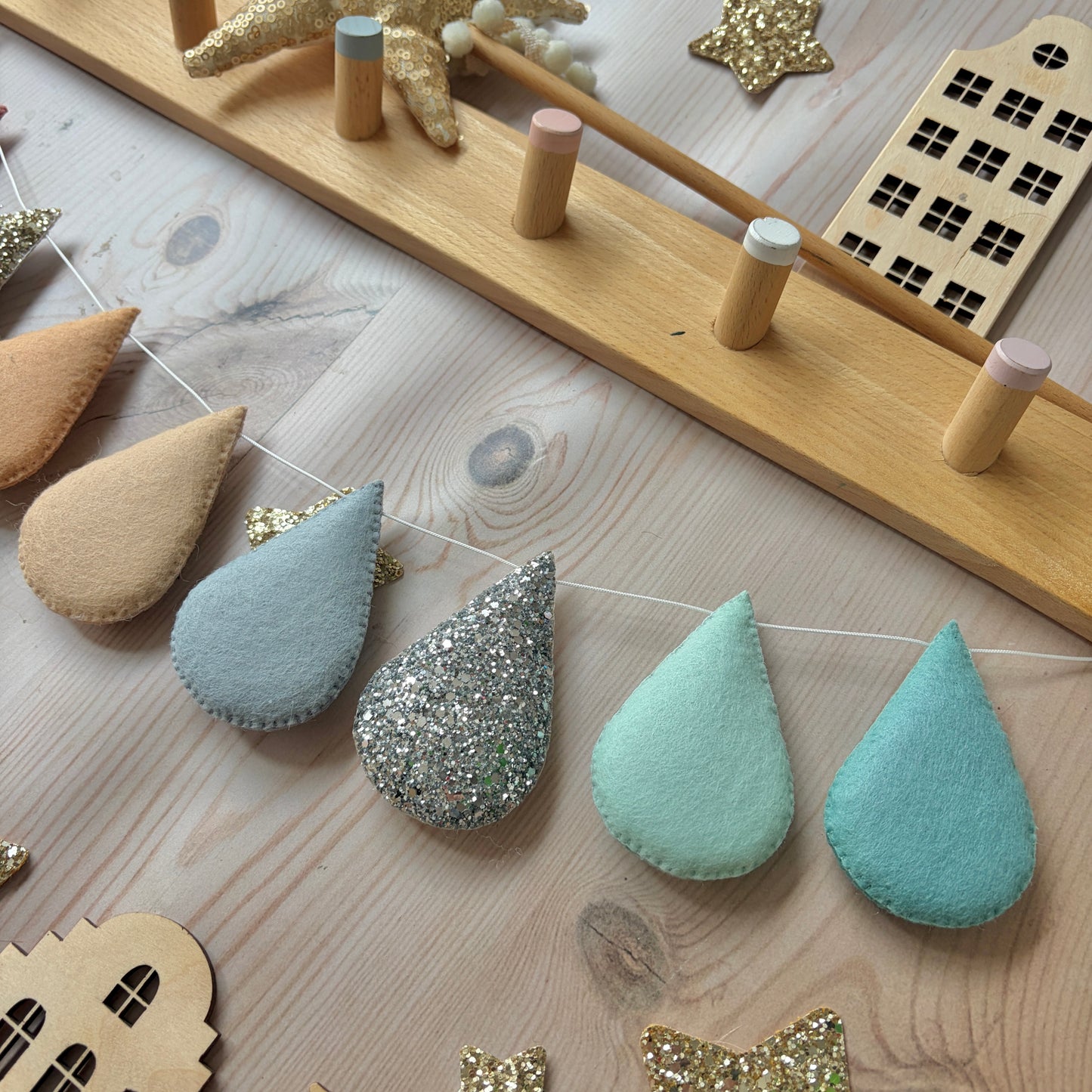 Sample Sale - Softly Springtime Droplet Garland