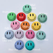 Load image into Gallery viewer, Smiley Face Garland - In your choice of colours
