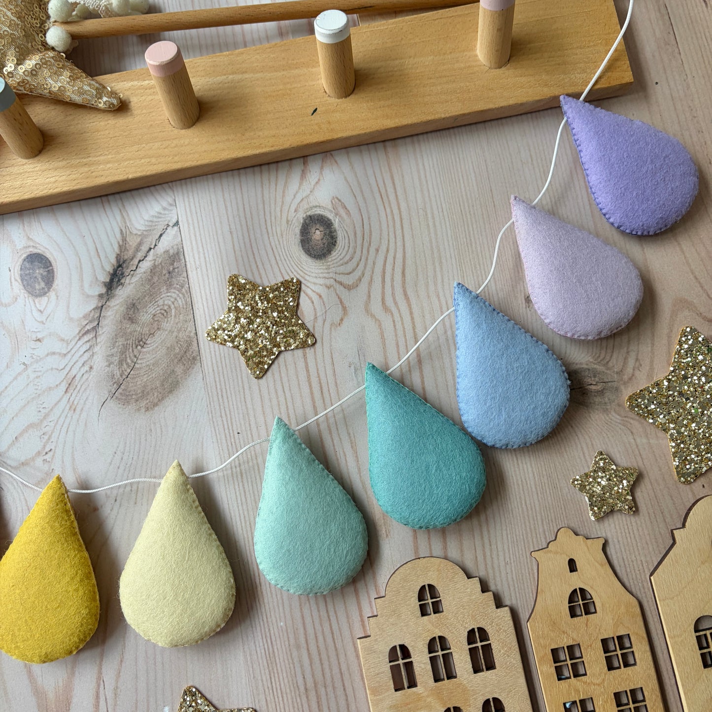 Sample Sale - Bright Pastels Droplet Garland