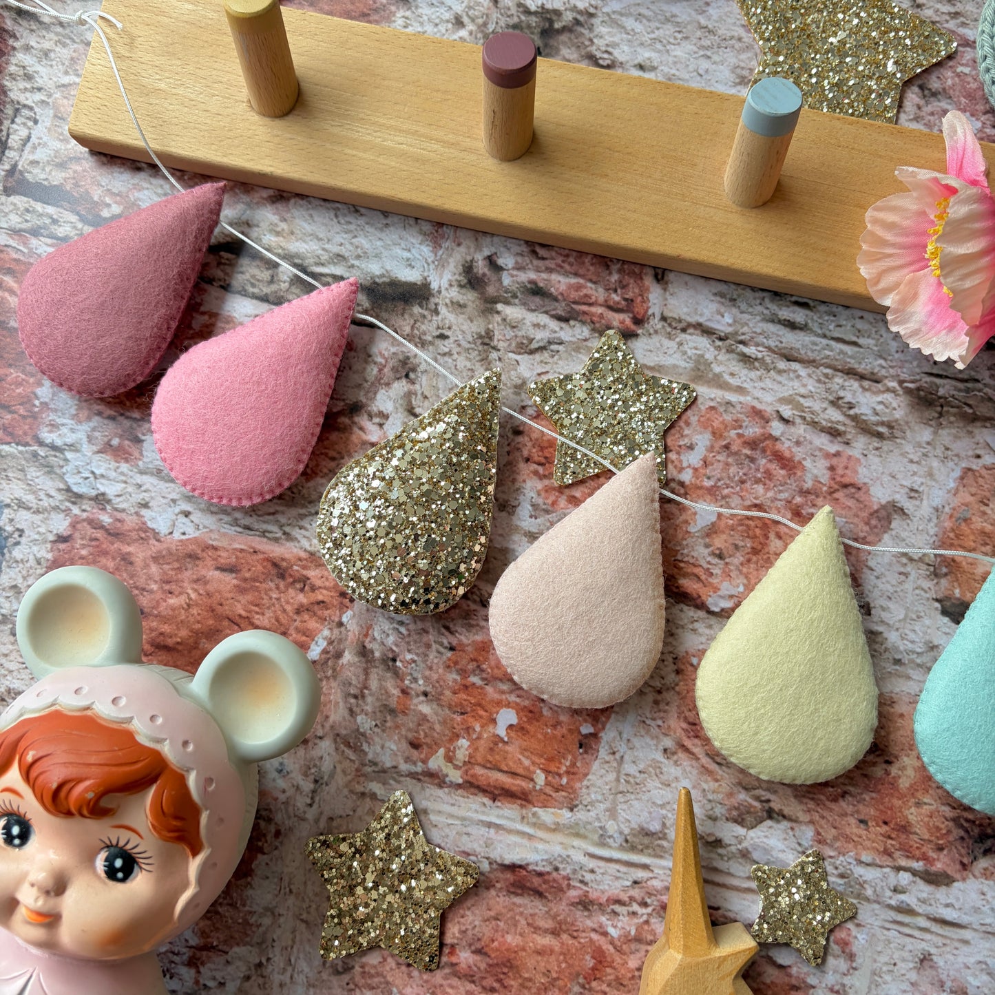 Sample Sale - Blossom Droplet Garland