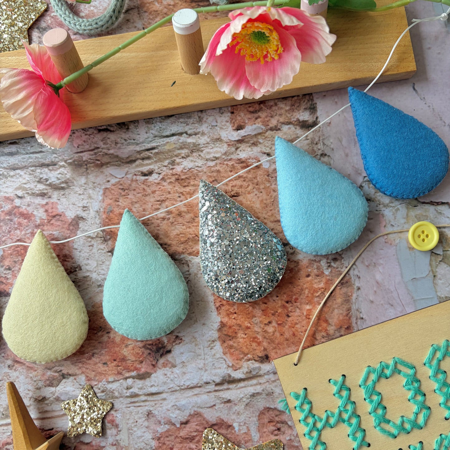 Sample Sale - Blossom Droplet Garland