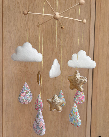 Cloud and Star Droplet Mobile