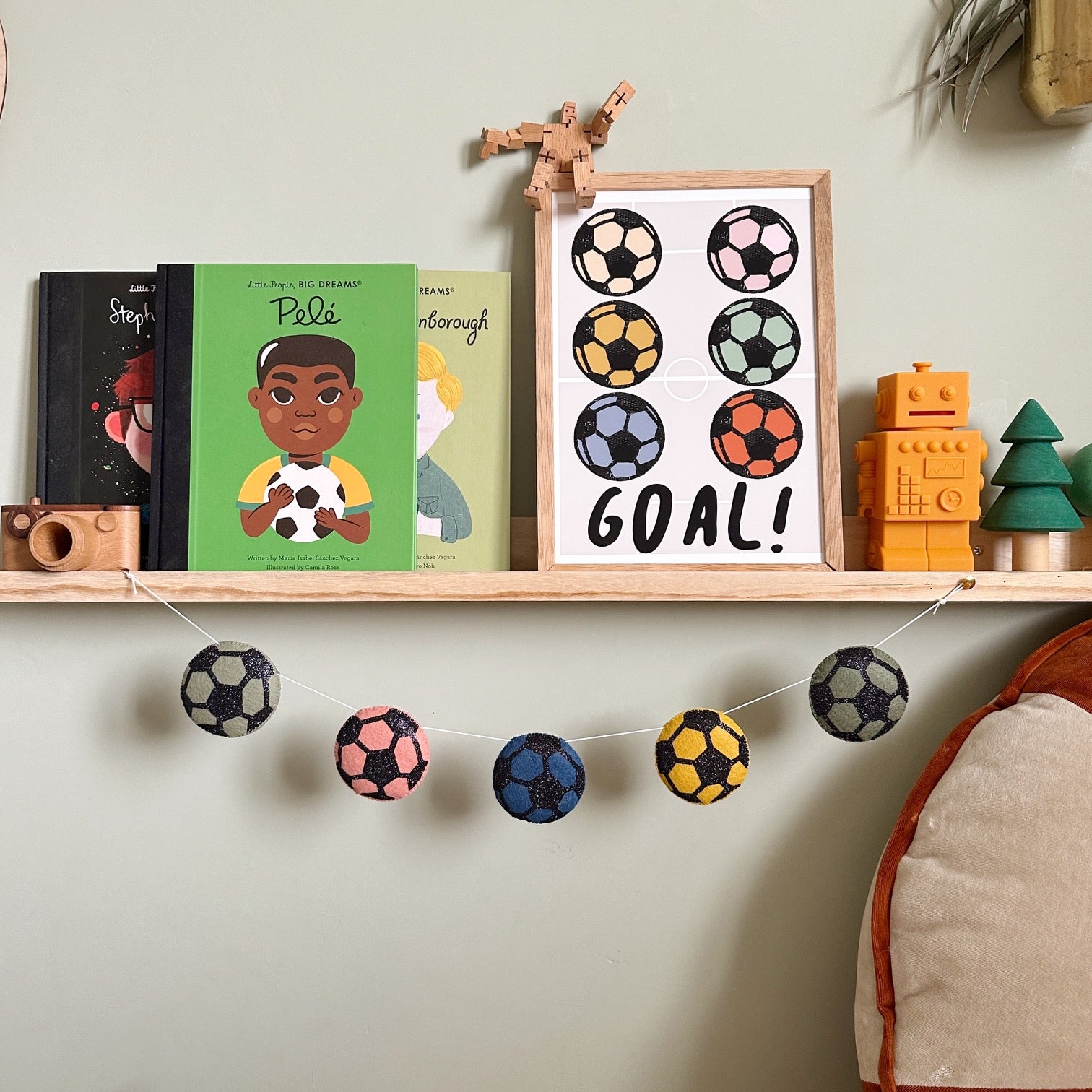 Football theme kidsroom bunting garland in colours of your choice by Velveteen Babies. 