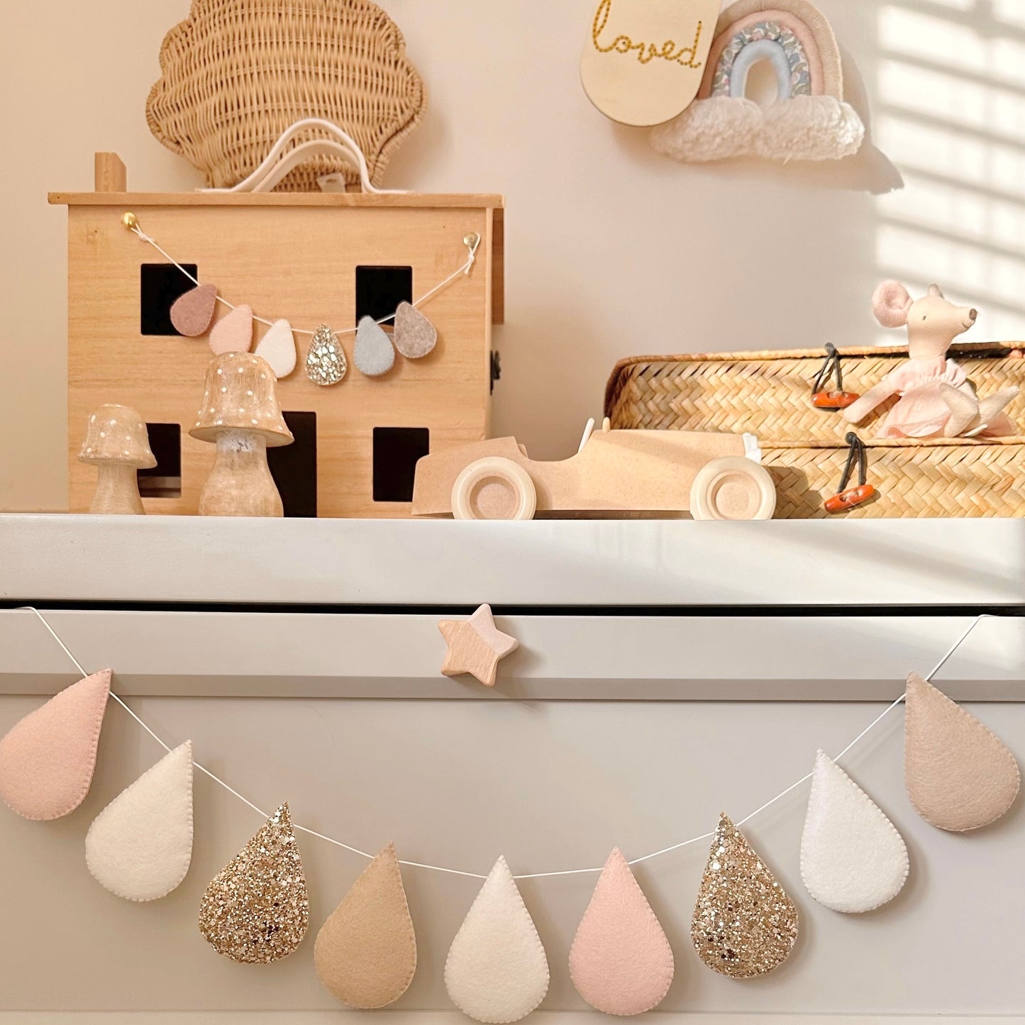 Droplet garland - blush, beige and gold