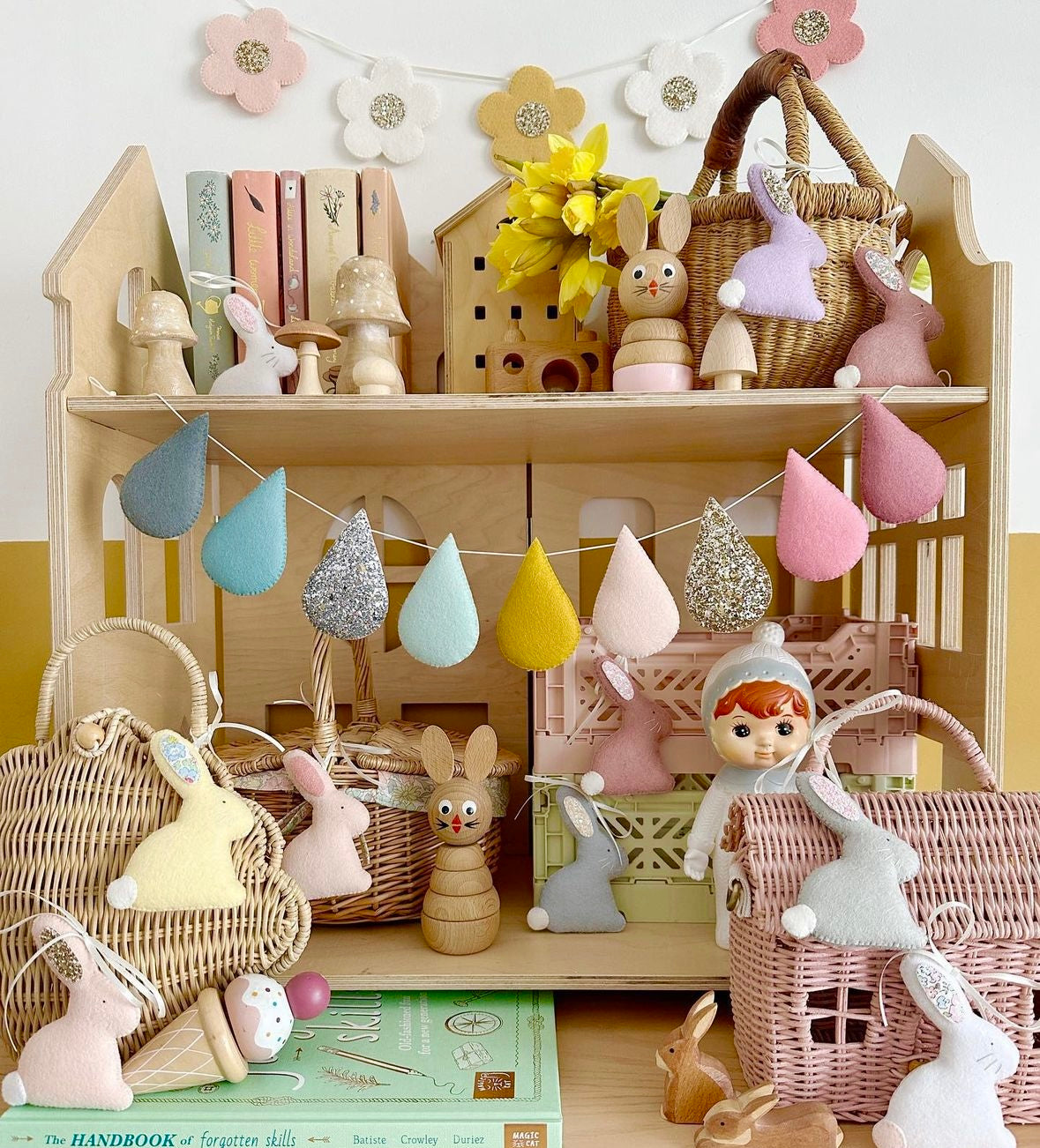 springtime-droplet-garland-velveteen-babies