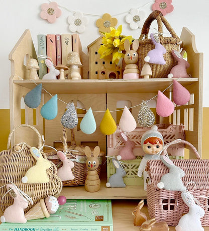 springtime-droplet-garland-velveteen-babies