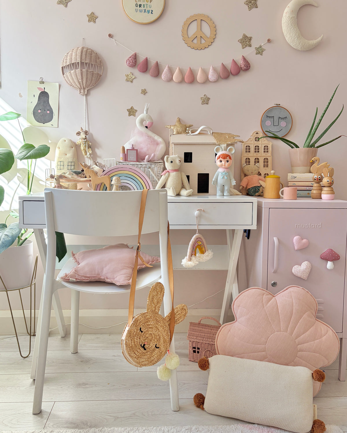 Perfect Pinks Droplet Garland