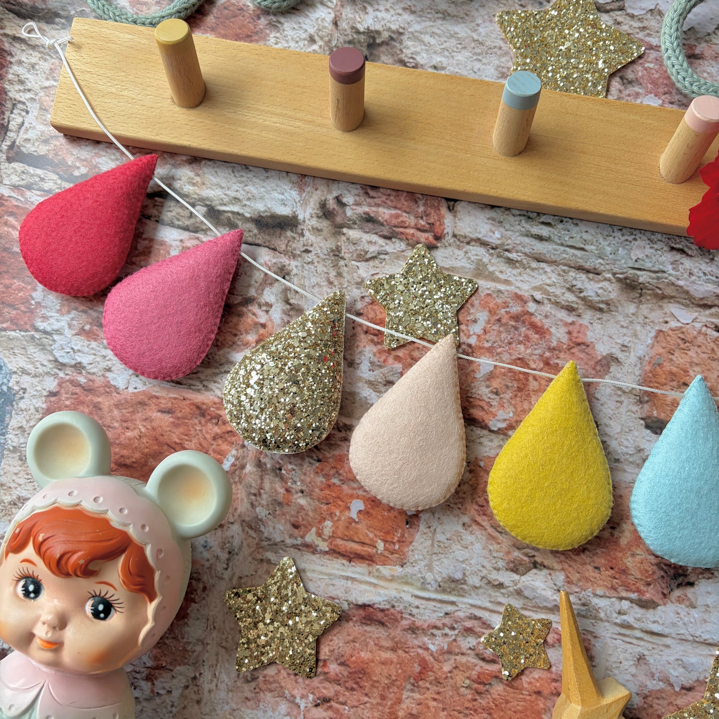 Sample Sale -Blushy Breeze Droplet Garland