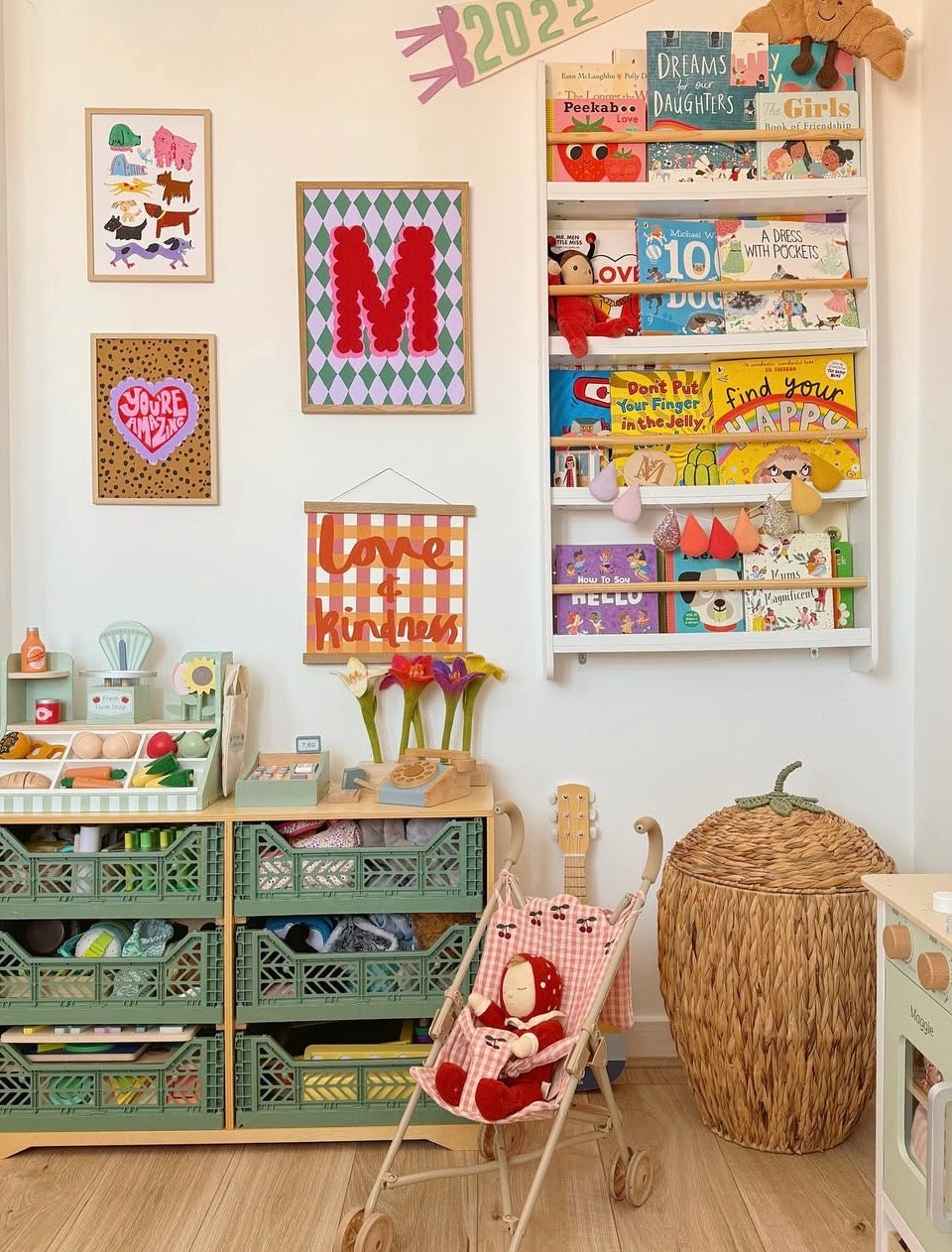 Coral Bloom Droplet Garland