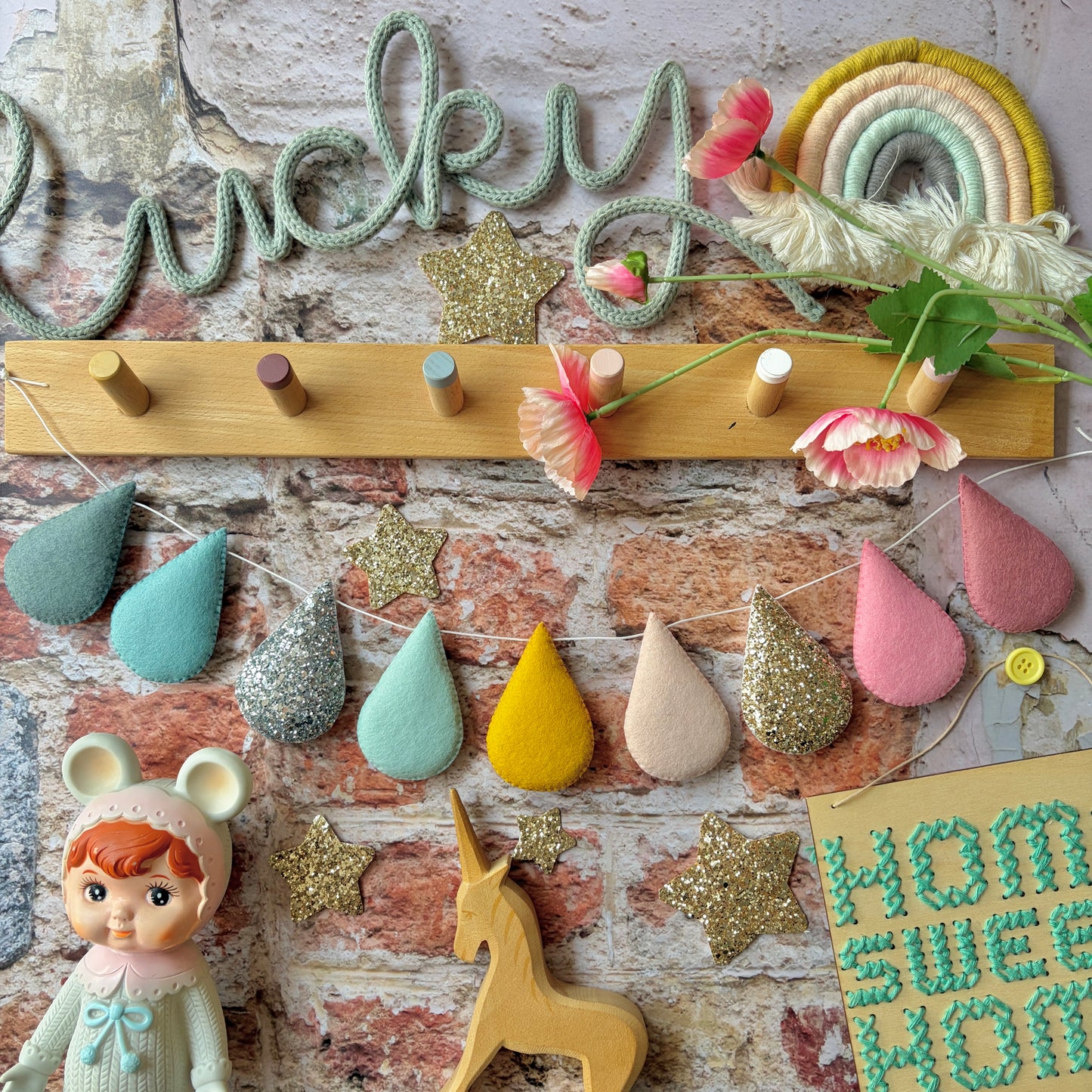 Sample Sale- Springtime Droplet Garland