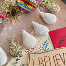 Load image into Gallery viewer, Stardust Droplet Garland
