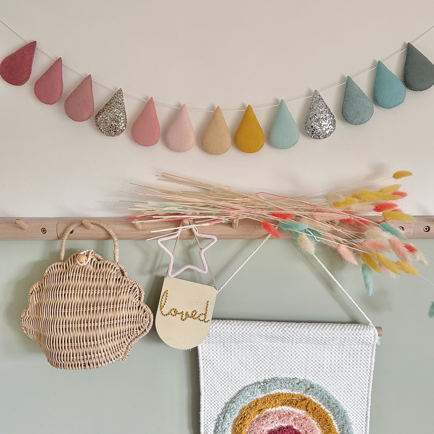 Springtime longer Droplet Garland