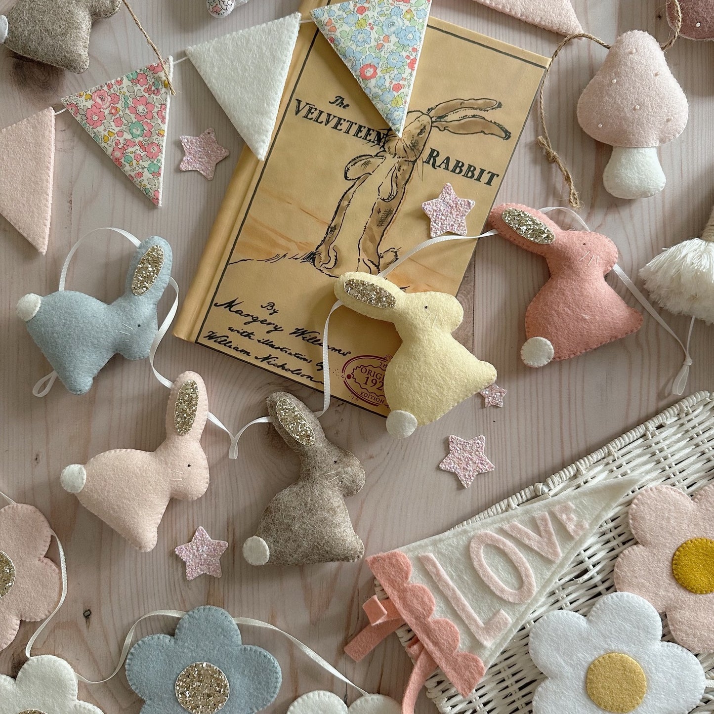 Custom colours Bunny Garland