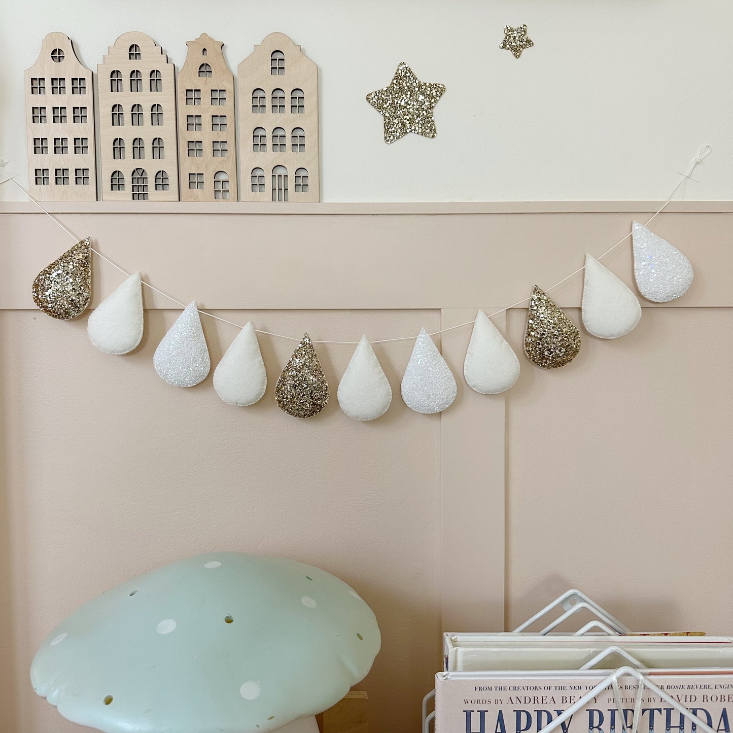 Stardust Droplet Garland