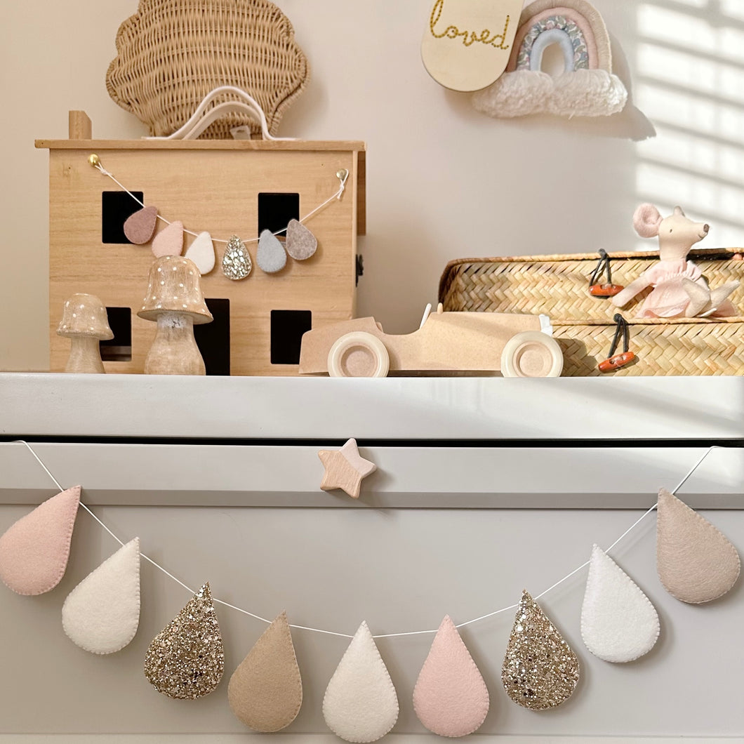 Droplet garland - blush, beige and gold