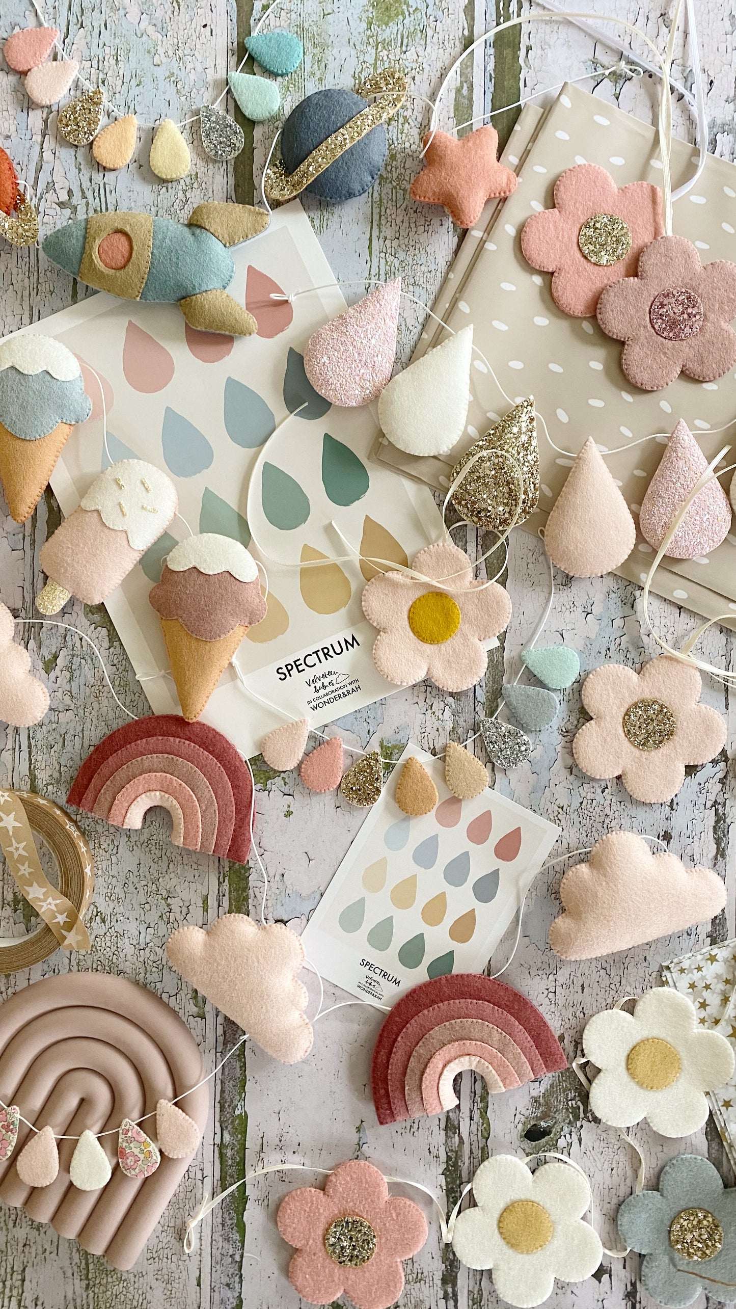 Daisy Garland - in your choice of colours.