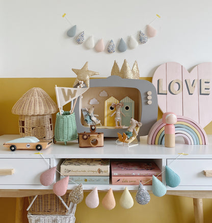 Ice Cream Shades Droplet Garland