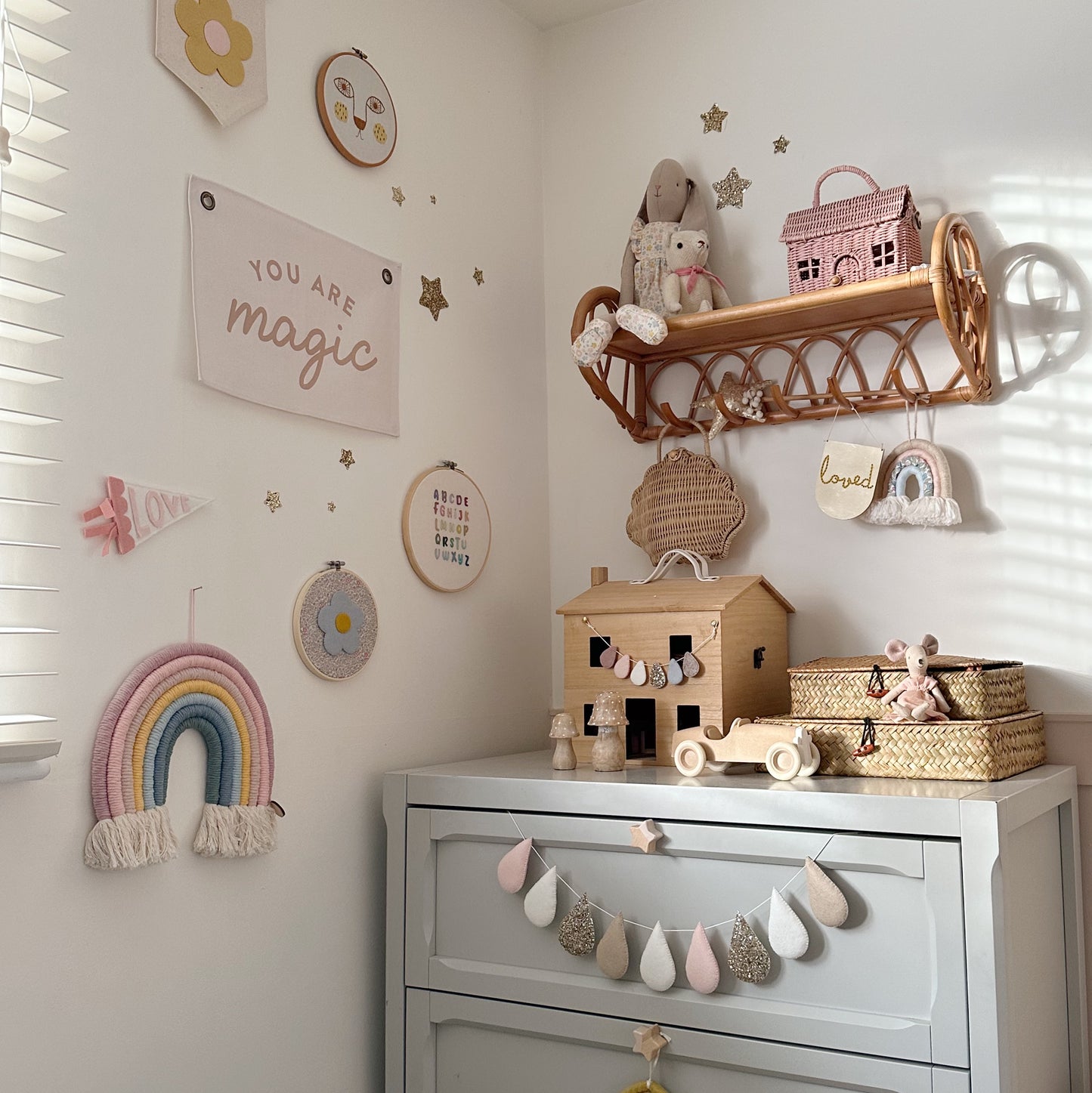 Droplet garland - blush, beige and gold